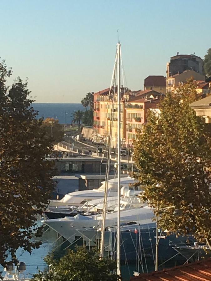 Charme Mediterraneen Votre Pied A Terre Au Coeur Du Port De Leilighet *
